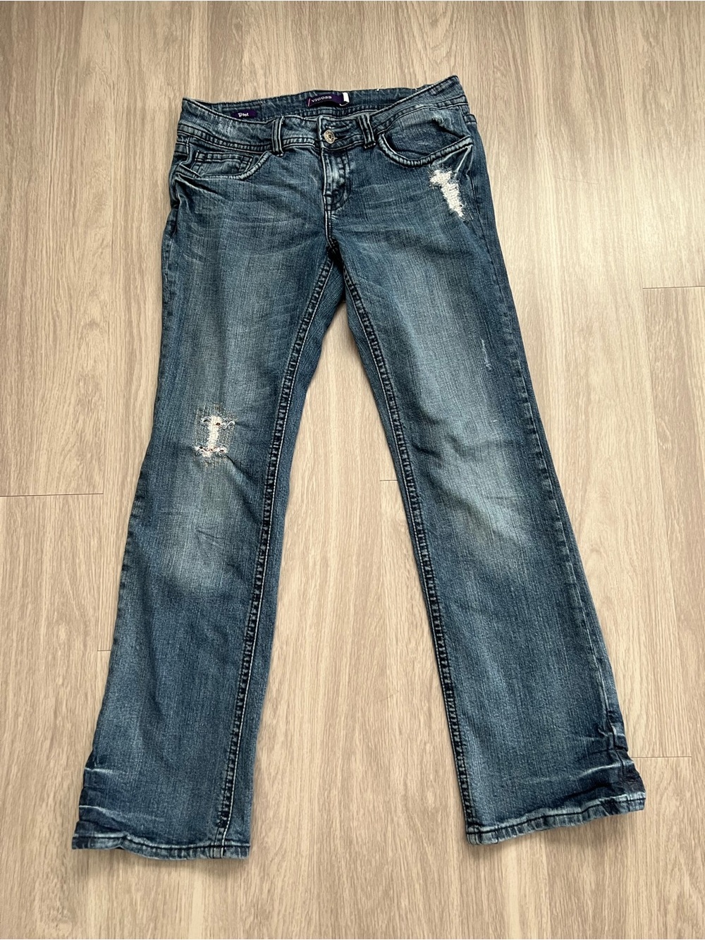 Vigoss Boot Cut Jeans Women’s Size 7 Medium Wash Distressed Sequin Stretch Denim